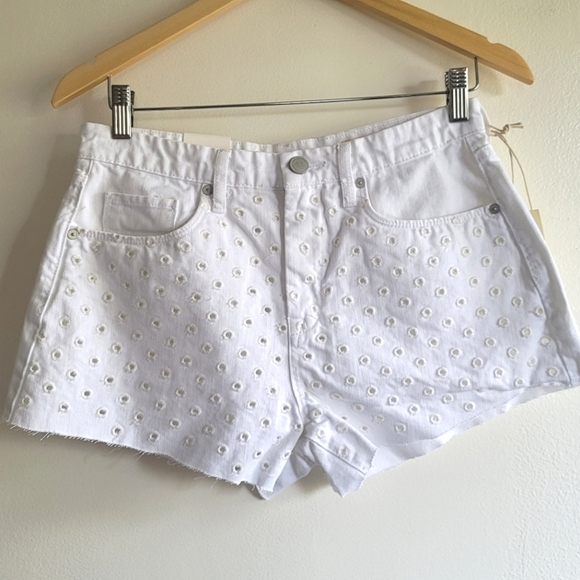 BLANKNYC,The Barrow Vintage High Rise Eyelet Denim Shorts,Head In The Clouds, 27 - Picture 1 of 9